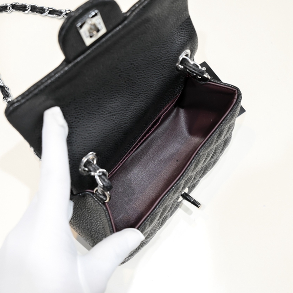 シャネルバッグ着用イメージ